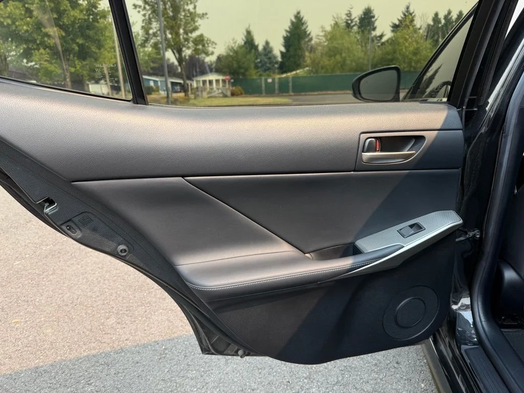 Used 2018 Caviar Lexus 300 image 21