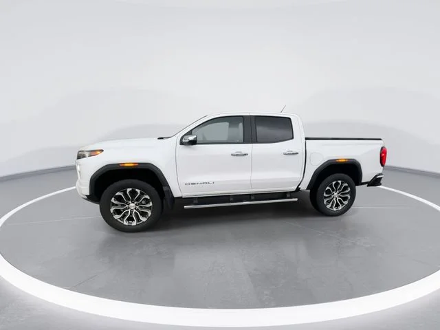 Used 2024 White GMC Denali image 4