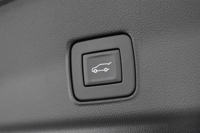 Used 2023 Gray Chevrolet RS image 19
