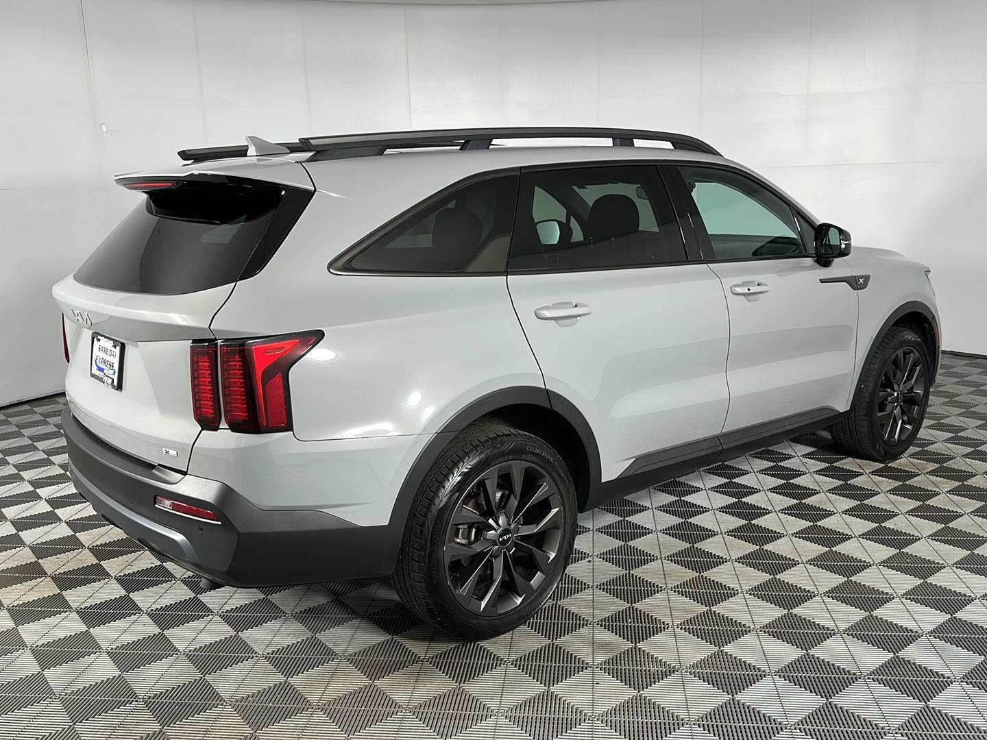 Used 2023 Wolf Gray Kia X-Line EX image 30