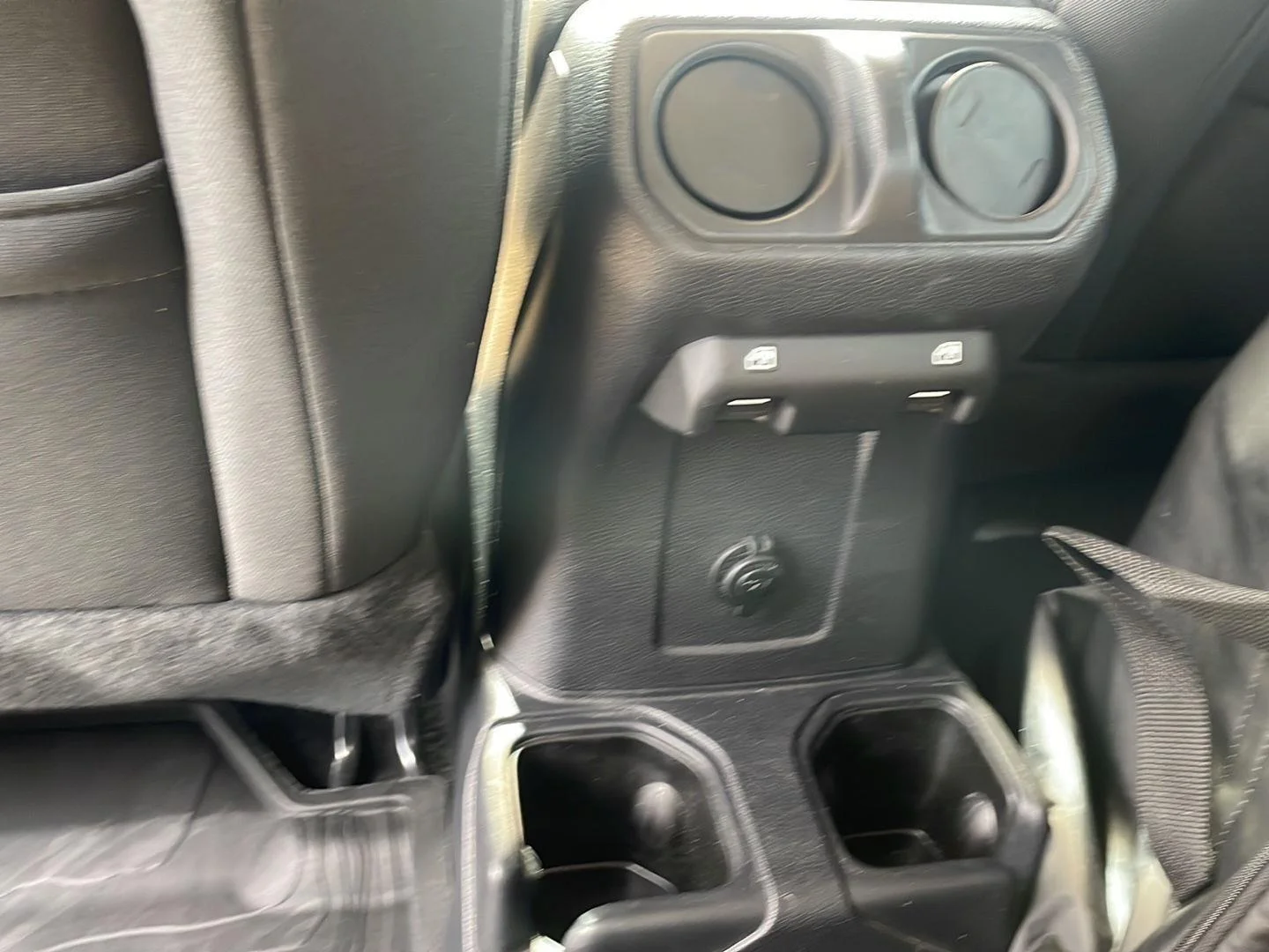 Used 2021 Bright White Clearcoat Jeep Sport S image 20