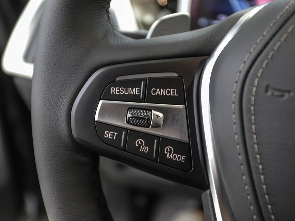 Used 2026 Black Sapphire Metallic BMW xDrive40i image 13