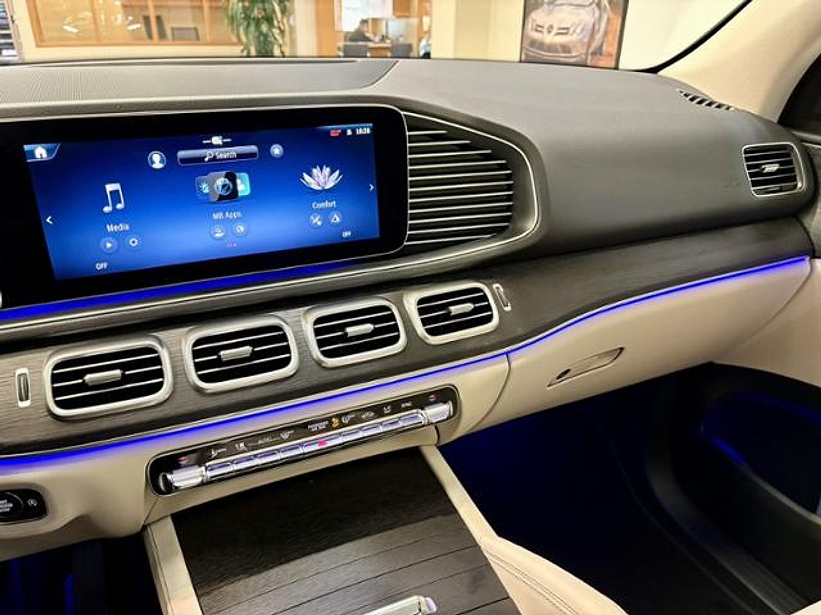 New 2026 Selenite Grey Metallic Mercedes-Benz  image 16