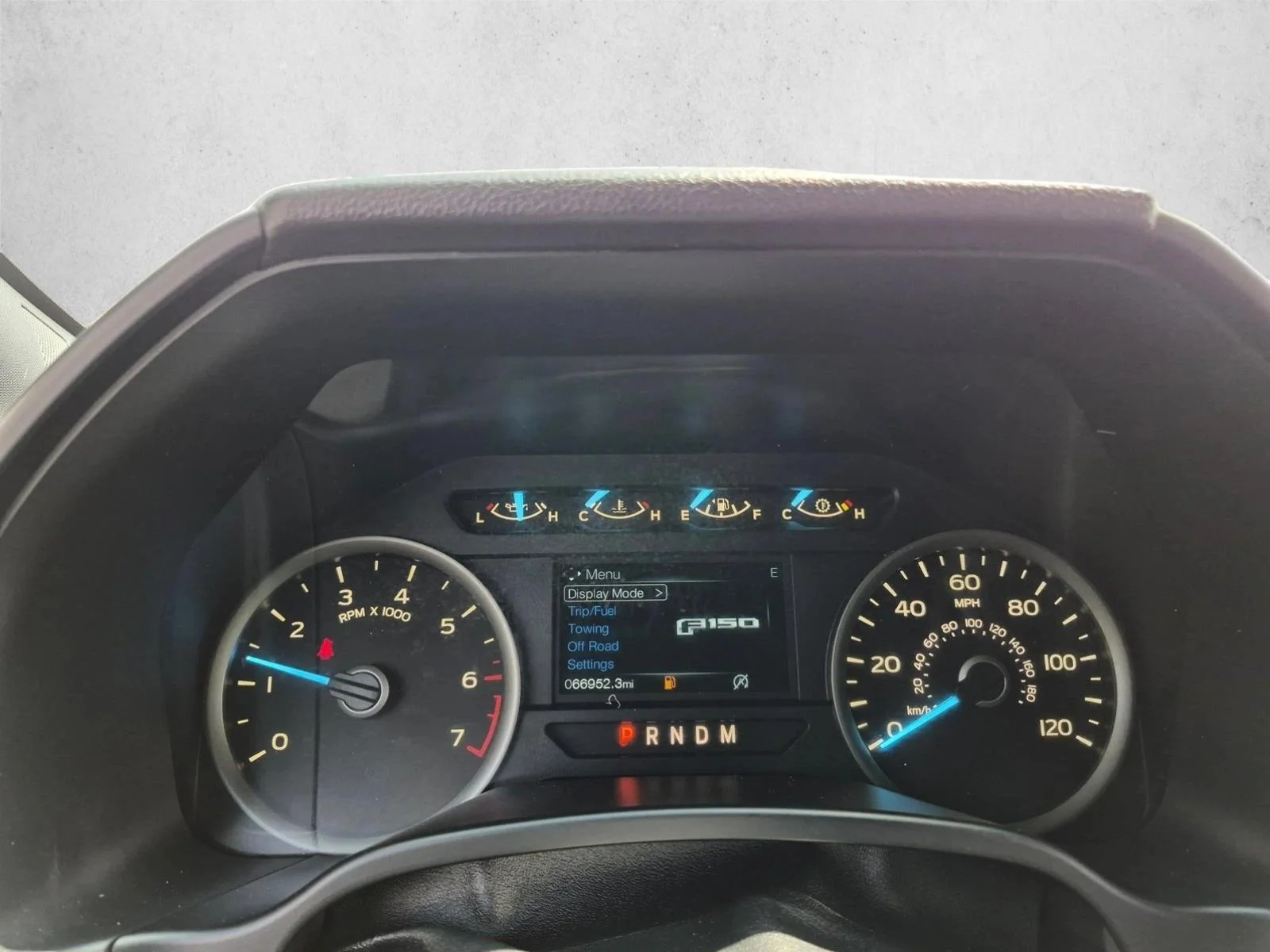 Used 2018 Oxford White Ford XLT image 10