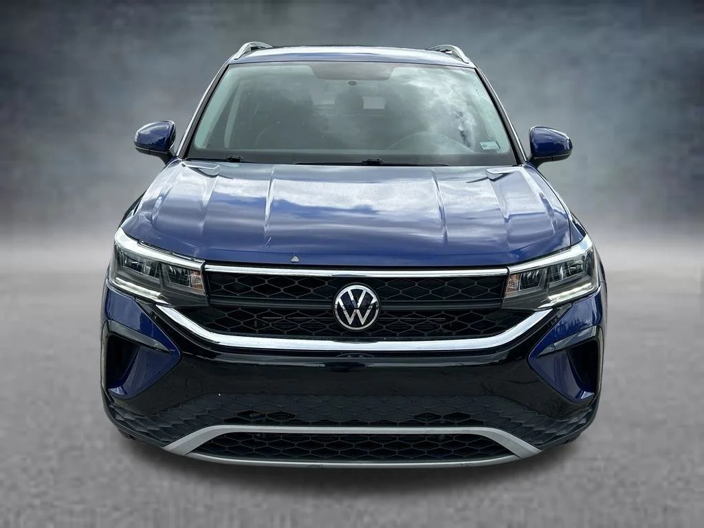 Used 2022 Blue Dusk Volkswagen 1.5T SE image 2
