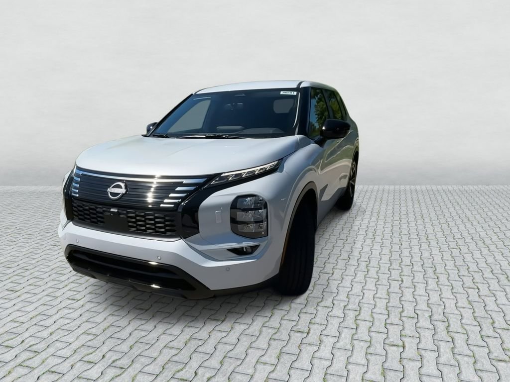 New 2026 White Nissan SL image 4