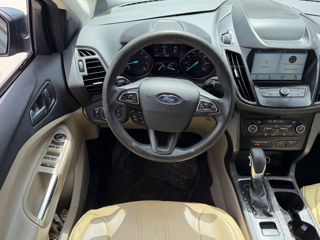 Used 2019 Green Ford SE image 9
