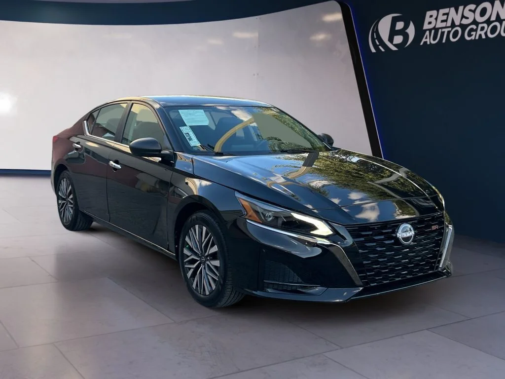 Used 2024 Black Nissan 2.5 SV image 7