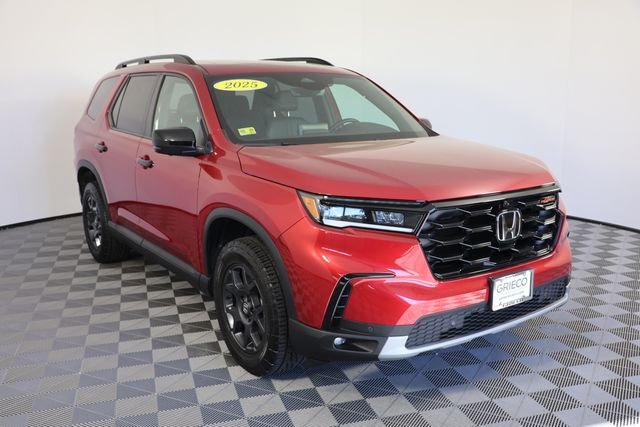 Used 2025  Honda TrailSport image 1