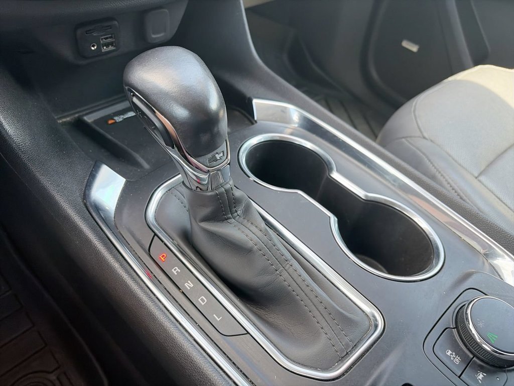 Used 2021 CAJUN RED TINTCOAT Chevrolet Premier image 23