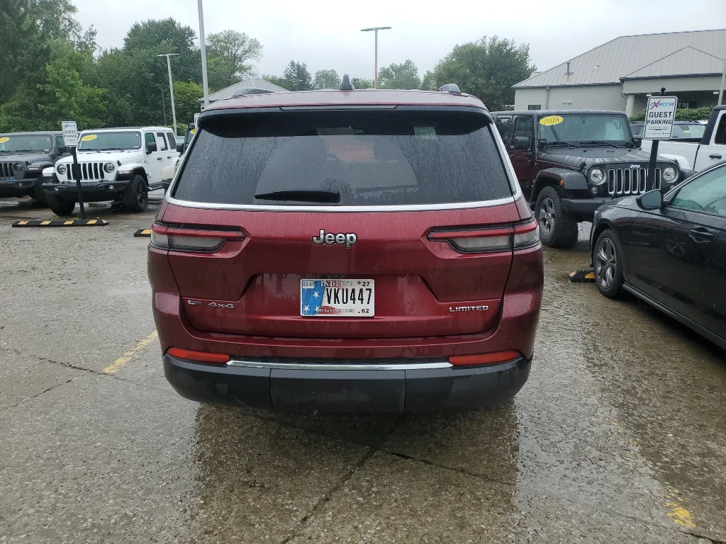 Used 2023 Velvet Red Pearlcoat Jeep Limited image 7