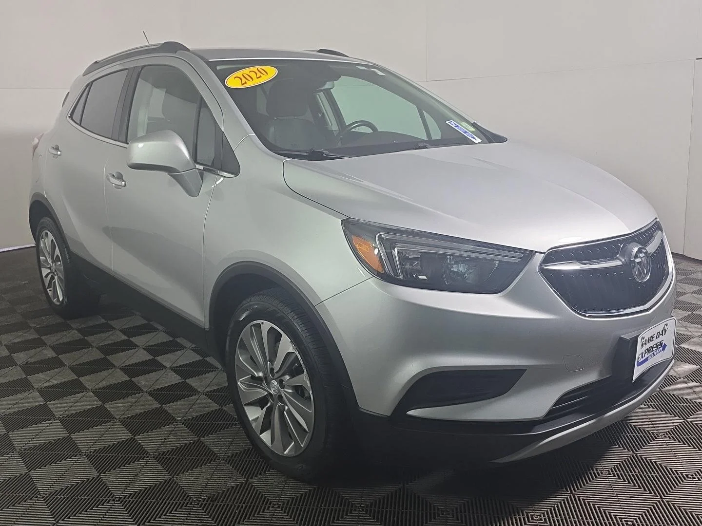 Used 2020 Quicksilver Metallic Buick Preferred image 8