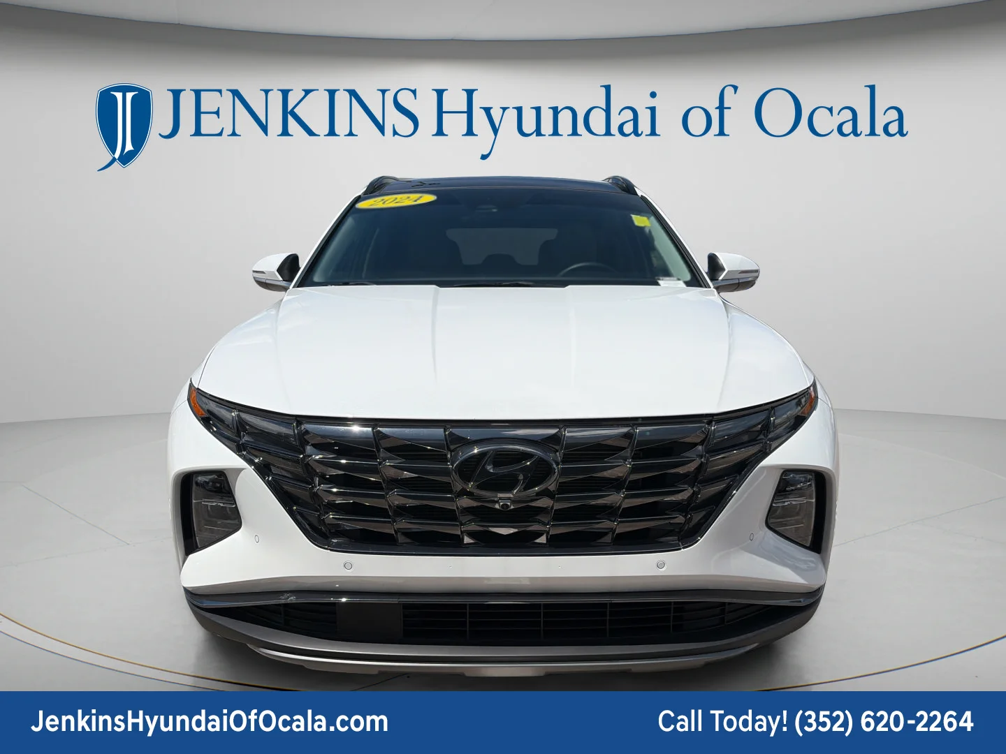 Used 2024 White Pearl Hyundai Limited image 8