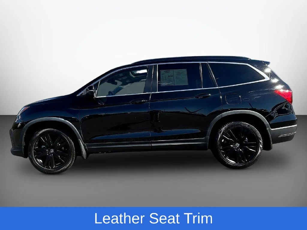 Used 2022 Crystal Black Pearl Honda Special Edition image 4