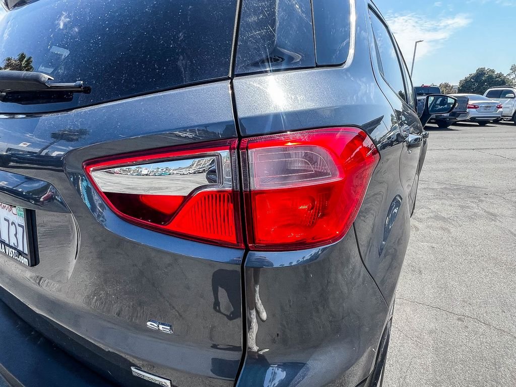 Used 2020 Gray Ford SE image 8
