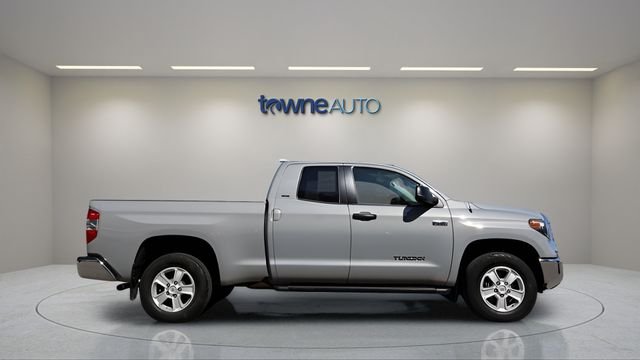 Used 2019 Cement Gray Toyota SR5 image 6