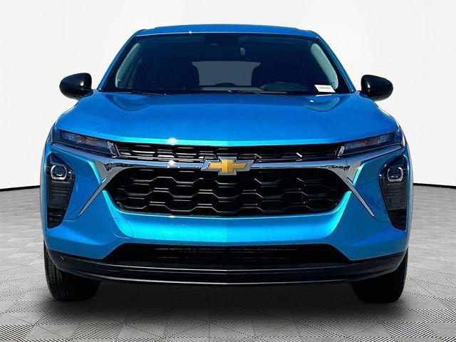 2026 Chevrolet Trax LS - Photo 2