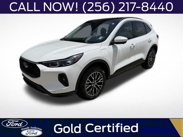 Certified Used 2025 Star White Ford Base image 1