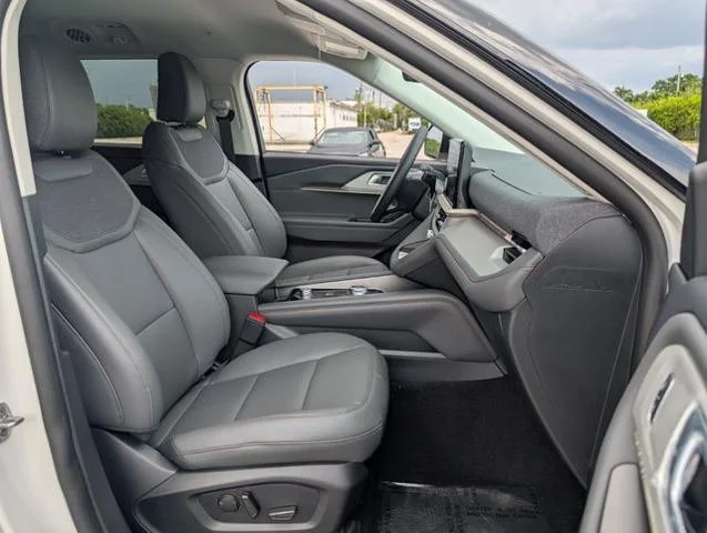 New 2026 Star White Metallic Tri-Coat Ford Active image 21