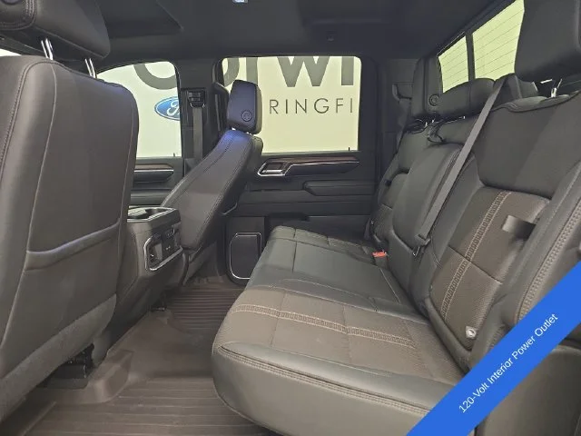 Used 2024 Summit White Chevrolet High Country image 19