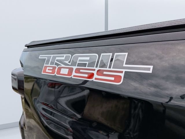 Used 2019 Black Chevrolet LT Trail Boss image 13