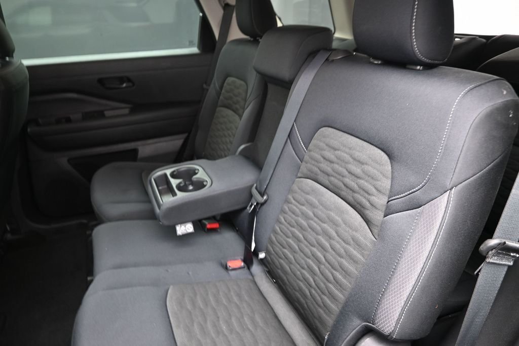 Used 2025 Gray Nissan SV image 18