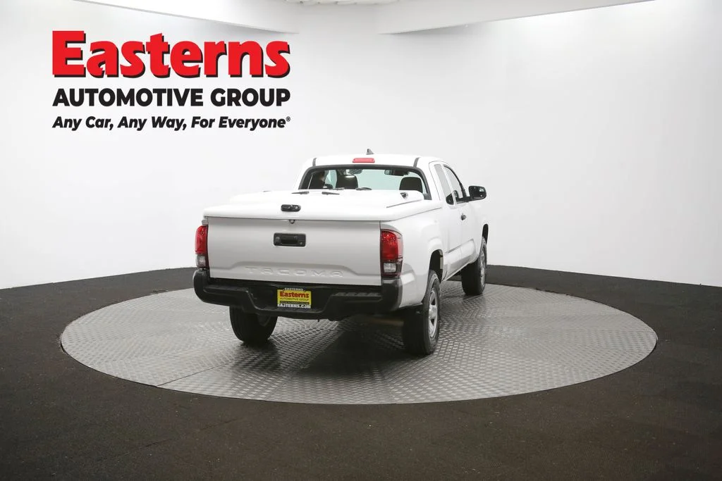 Used 2018 White Toyota SR image 36