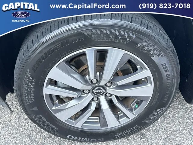 Used 2022 Gray Nissan SL image 13