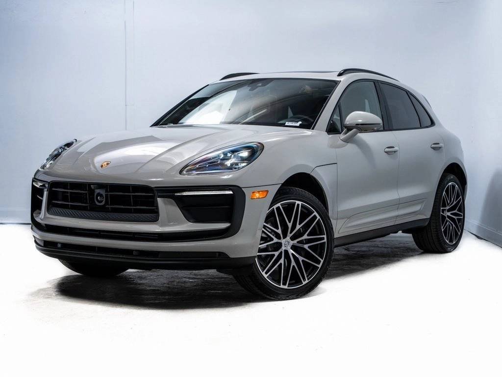 2026 Porsche Macan Base
