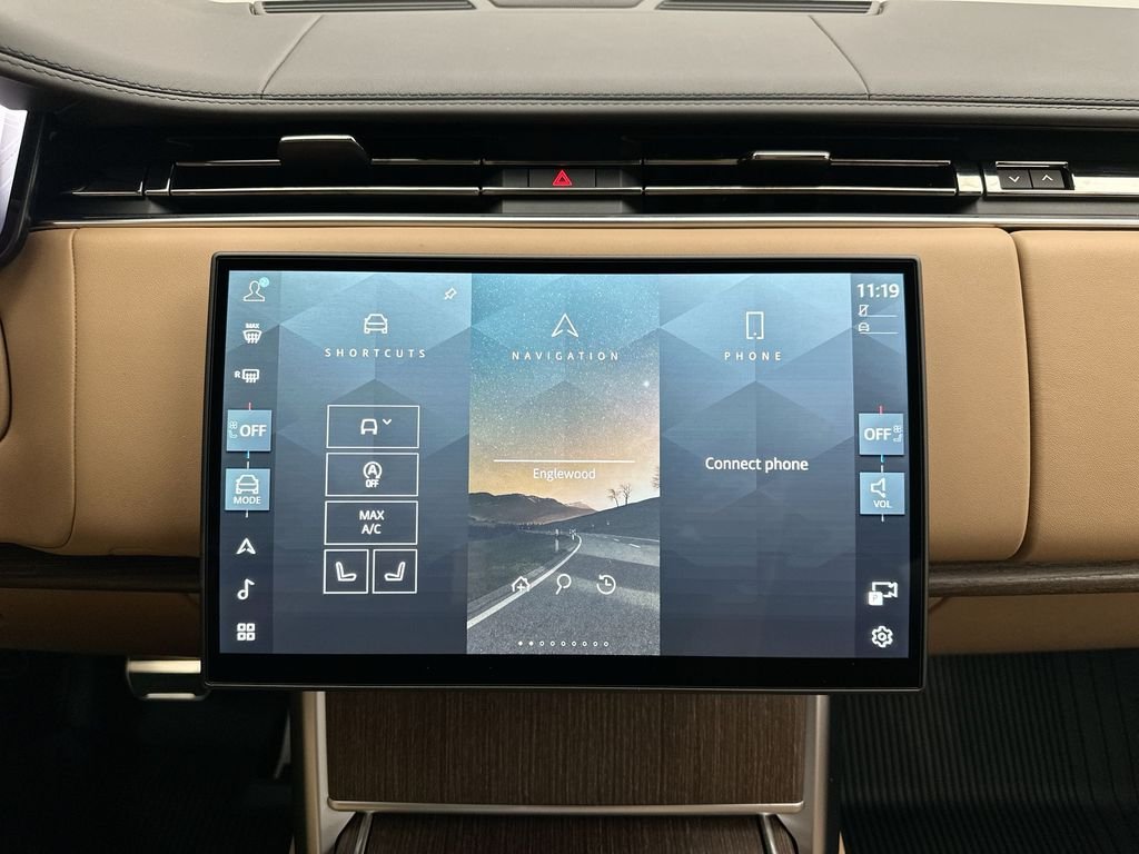 New 2026 Belgravia Green Land Rover SE image 13