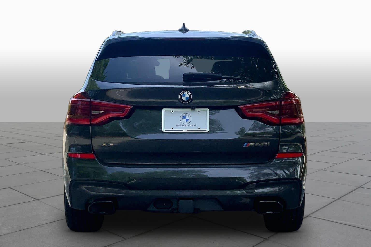 Used 2020 Dark Graphite Metallic BMW M40i image 4