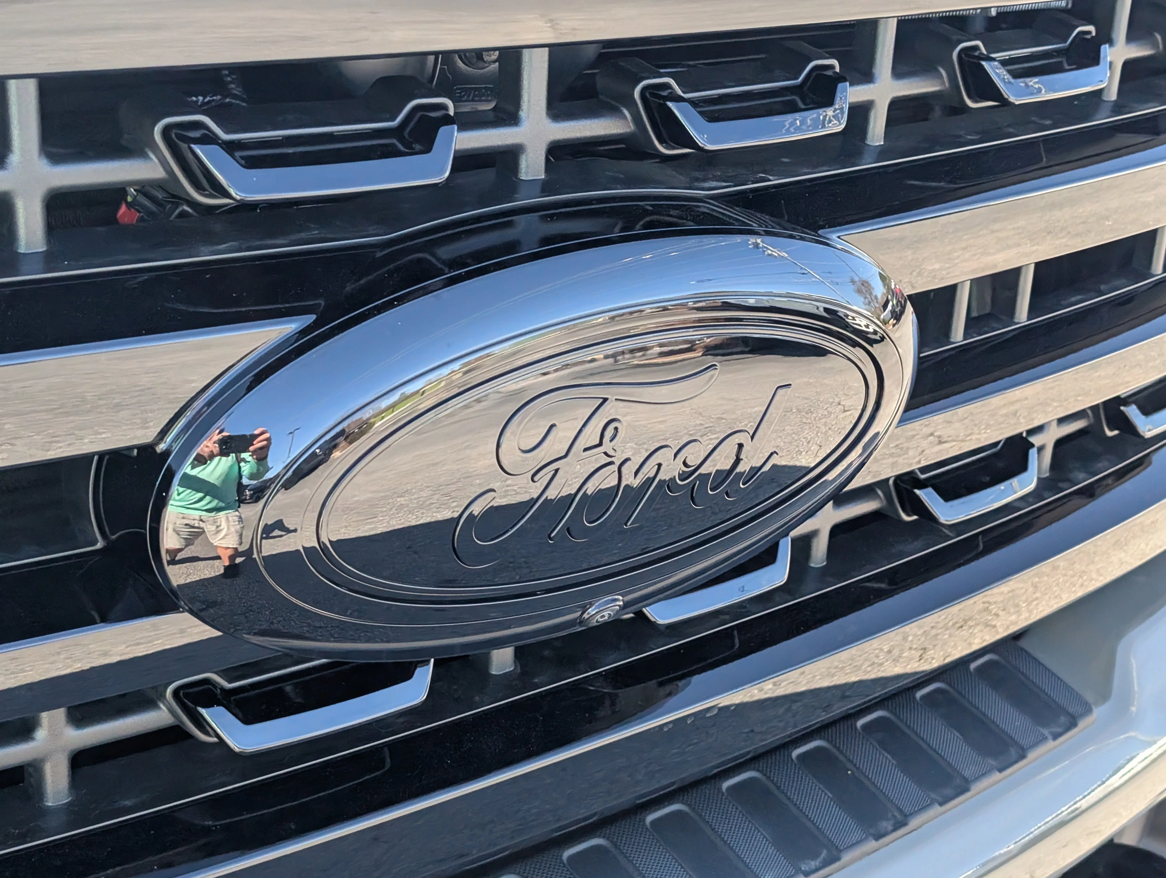 New 2026 Marsh Gray Ford XLT image 4