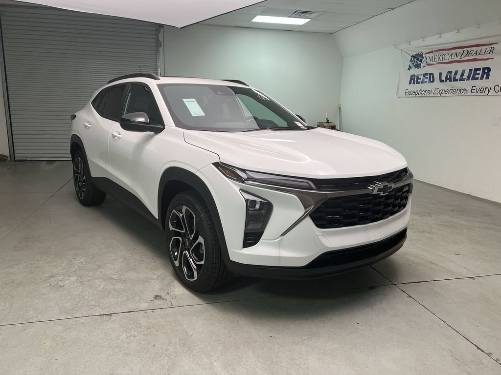 New 2026 Summit White Chevrolet 2RS image 1