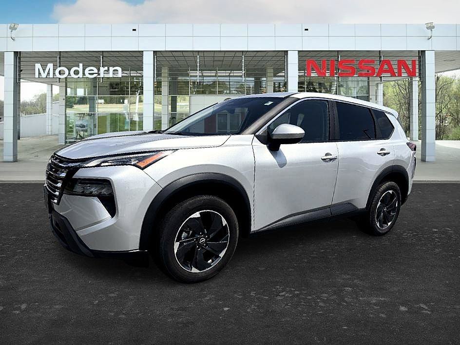Used 2025 Brilliant Silver Metallic Nissan SV image 1