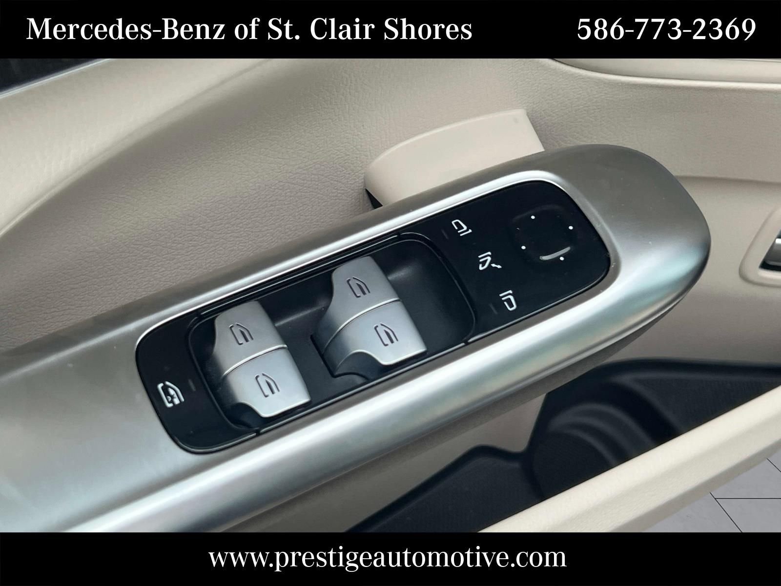 Certified Used 2025 Black Mercedes-Benz C 300 image 19