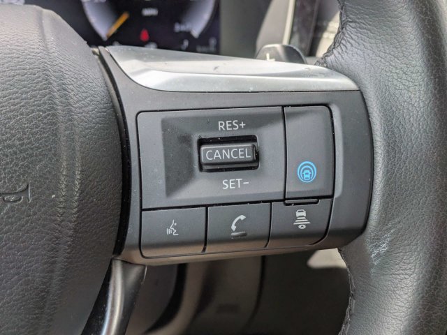 Used 2025 Gray INFINITI LUXE image 30