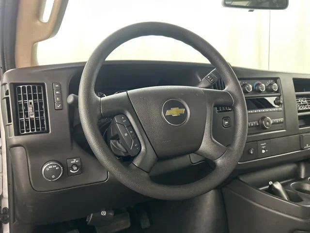 2026 Chevrolet Express Cargo Work Van - Photo 6