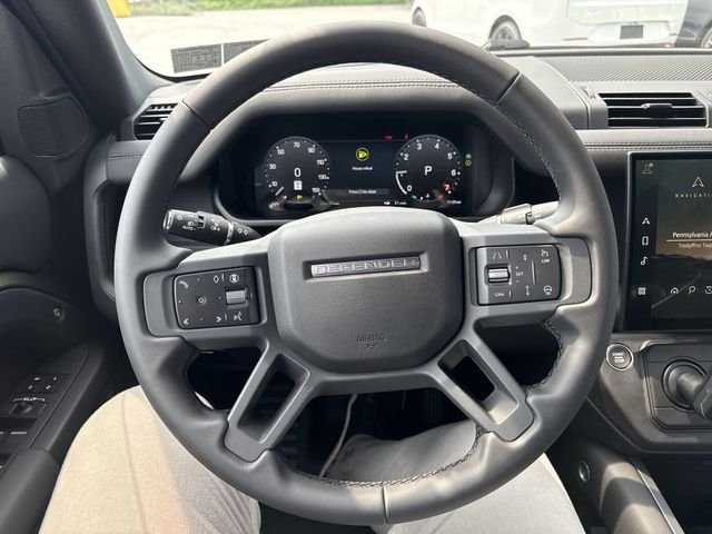New 2026 Woolstone Green Land Rover X-Dynamic SE image 13