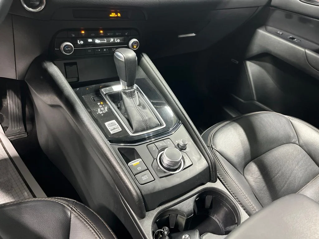 Used 2021 Snowflake White Pearl Mazda Touring image 26