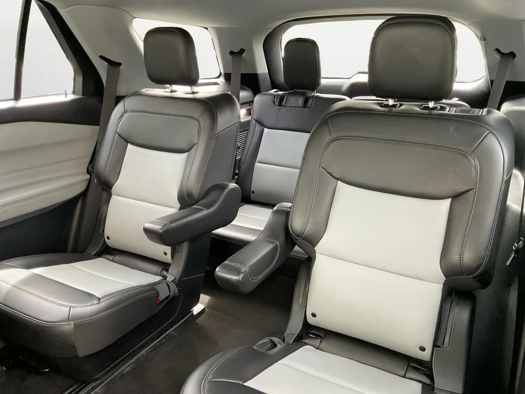 Used 2022 Silver Ford XLT image 7