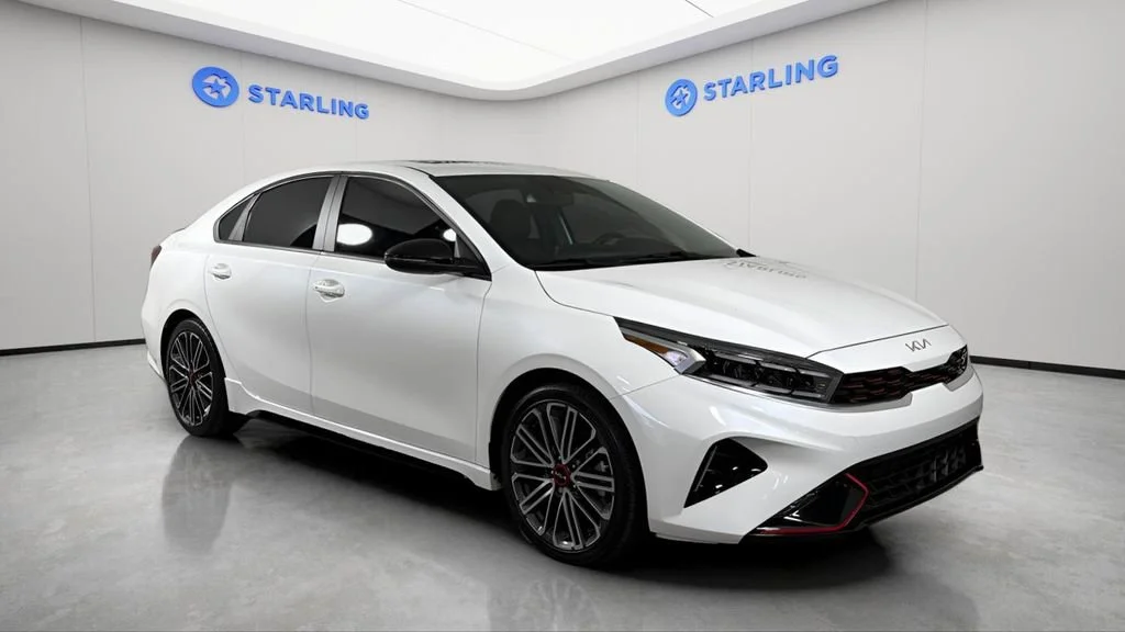 Used 2023 White Kia GT Manual image 14