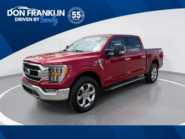 Used 2021 Red Ford XLT image 1