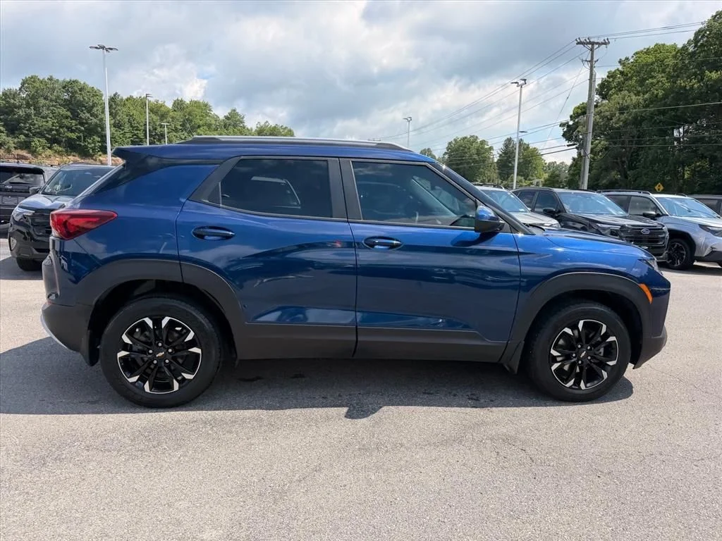 Used 2022 Blue Chevrolet LT image 14