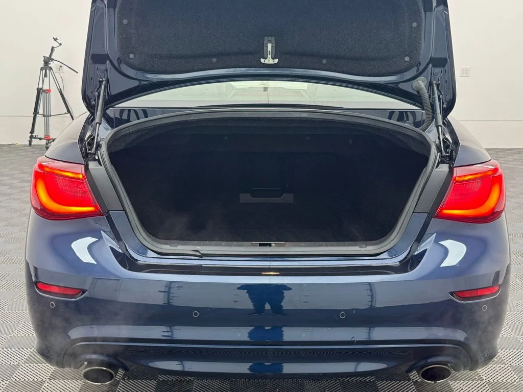 Used 2017 Hermosa Blue INFINITI 3.7X image 10