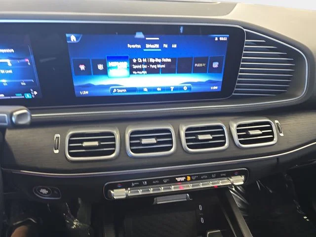 Used 2024 Black Mercedes-Benz GLE 350 image 23