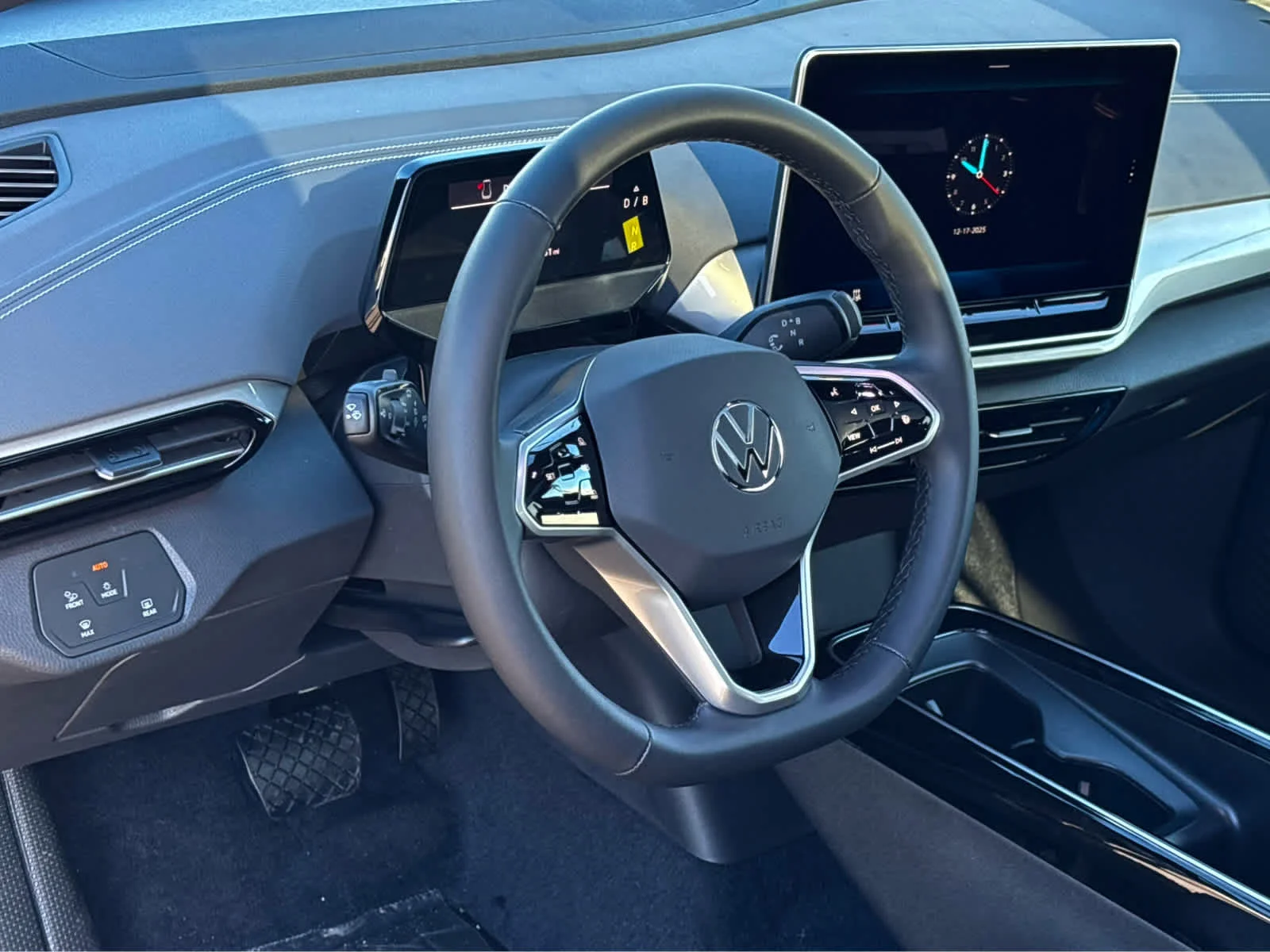 New 2026 Pure Gray Volkswagen Pro S image 13
