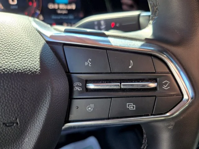 Used 2025 Gray Chevrolet Premier image 33