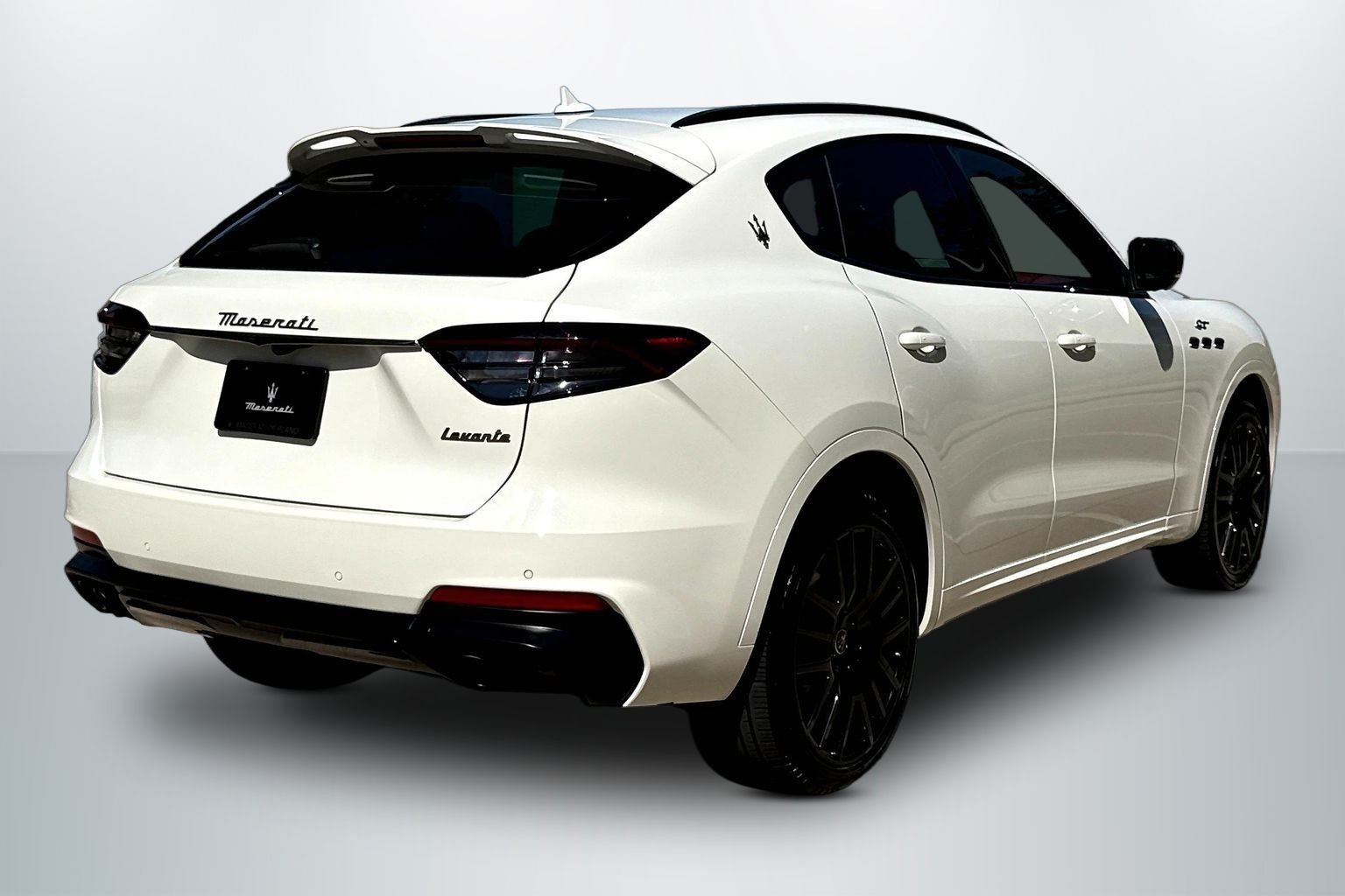 Used 2022 White Maserati GT image 7