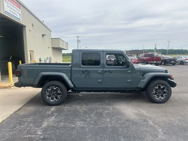 New 2026 Anvil Clear-Coat Exterior Paint Jeep Sahara image 2