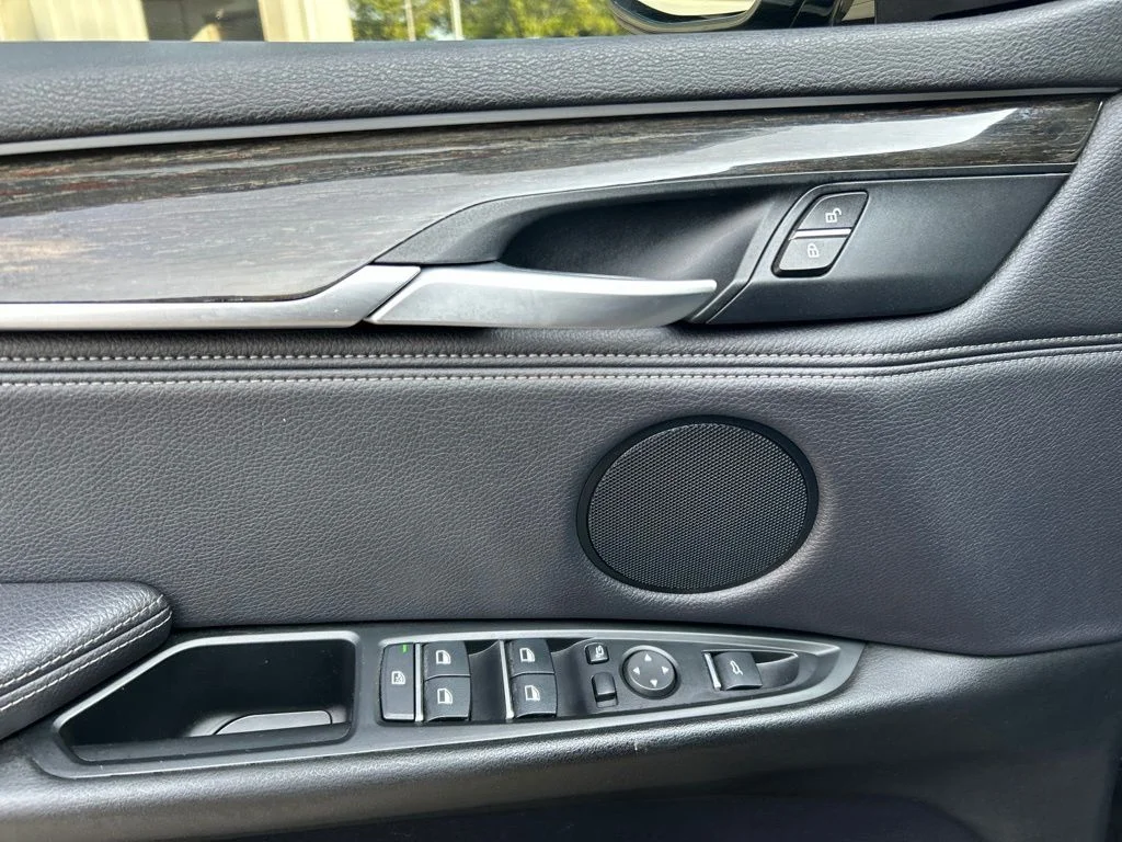 Used 2018 Jet Black BMW xDrive35i image 15